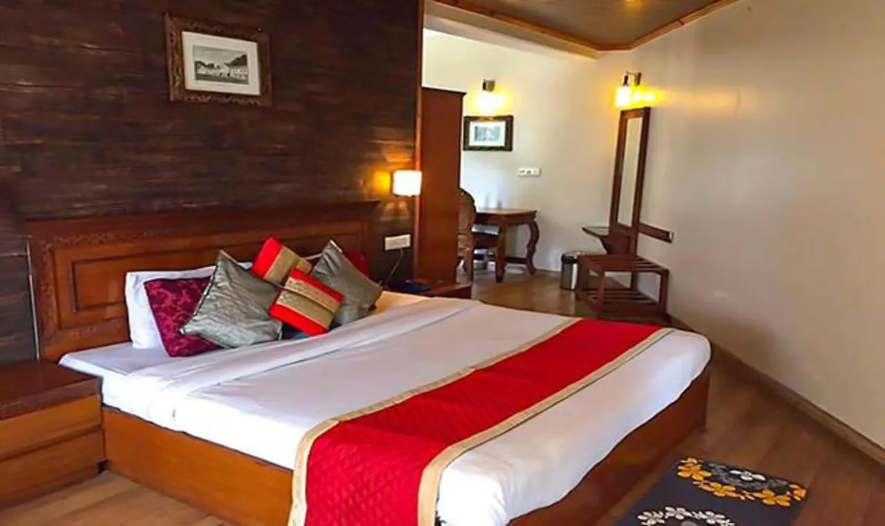 Wingait Inn - Hotel Near Mall Road Shimla