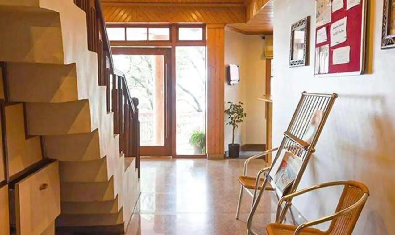 Wingait Inn - Hotel Near Mall Road Shimla